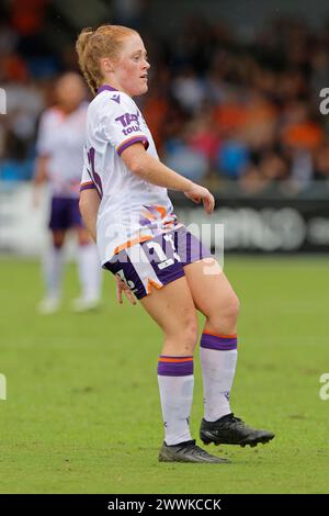 Brisbane, Australien, 24. März 2024. Sarah Cain (13 Perth Glory) während des Liberty A League Spiels zwischen Brisbane Roar und Perth Glory FC im Perry Park. Quelle: Matthew Starling / Alamy Live News Stockfoto