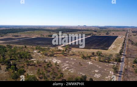 Solarfarm mit einer Fläche von über 500 Hektar in Wandoan South Queensland Australien Stockfoto
