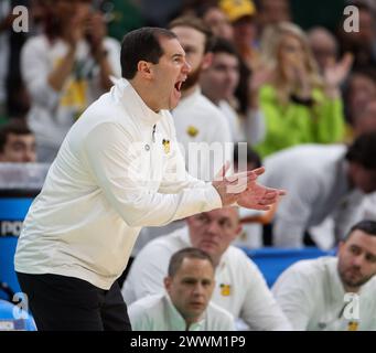 Memphis, Tennessee, USA. März 2024. Baylor-Cheftrainer SCOTT DRAW reagiert auf ein Spiel während des NCAA Men's Basketball Tournament in der zweiten Runde zwischen den Baylor Bears und den Clemson Tigers am 24. März 2024. Clemson Won, 72-64, (Credit Image: © Scott Coleman/ZUMA Press Wire) NUR REDAKTIONELLE VERWENDUNG! Nicht für kommerzielle ZWECKE! Stockfoto