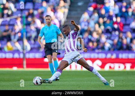 Valladolid, Spanien. März 2024. Mamadou Sylla von Real Valladolid wurde während des Fußballspiels der LaLiga Hypermotion Woche 2023/24 zwischen Real Valladolid und SD Eibar im Jose Zorrilla Stadium 32 in Aktion gesehen. Endergebnis: Real Valladolid 3: 1 SD Eibar (Foto: Federico Titone/SOPA Images/SIPA USA) Credit: SIPA USA/Alamy Live News Stockfoto