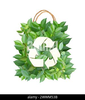 Verantwortungsbewusster Konsum. Recycling-Symbol auf der Einkaufstasche aus Blättern. Umweltfreundliches Business. Ökologie, keine Verschwendung, umweltfreundlich, umweltfreundlich, konserv Stockfoto