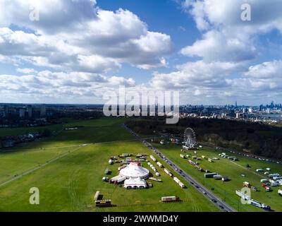 Luftaufnahme von Blackheath, gemeinsam mit dem Zirkus und Fayre, Greenwich, England Stockfoto