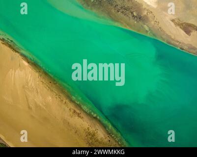 Aus der Vogelperspektive der Fangar-Bucht und der Ansammlung von Sedimenten an dieser Stelle im Ebro-Delta (Tarragona, Katalonien, Spanien) Stockfoto