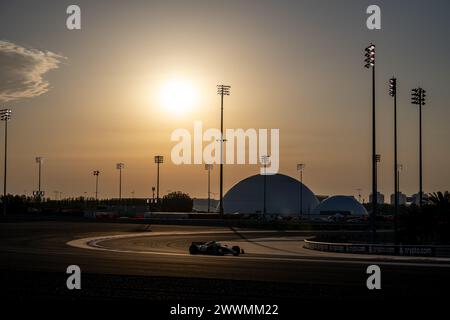 BAHRAIN INTERNATIONAL CIRCUIT, BAHRAIN - 21. FEBRUAR: Nico Hulkenberg, Haas F1 VF-23 während der Bahrain-Tests auf dem Bahrain International Circuit am 21. Februar 2024 in Sakhir, Bahrain. (Foto: Michael Potts/BSR Agency) Stockfoto