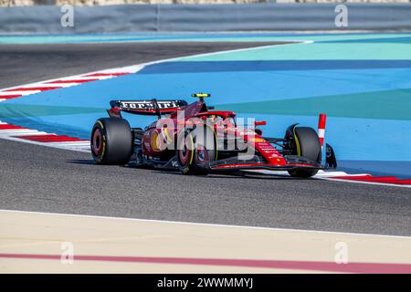 BAHRAIN INTERNATIONAL CIRCUIT, BAHRAIN - 29. FEBRUAR: Carlos Sainz, Ferrari SF-23 beim Bahrain Grand Prix am Bahrain International Circuit am Freitag, 29. Februar 2024 in Sakhir, Bahrain. (Foto: Michael Potts/BSR Agency) Credit: BSR Agency/Alamy Live News Stockfoto