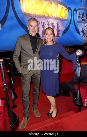 Dirk Steffens mit Ehefrau Ingrid Steffens bei der Premiere des Musicals Hercules im Stage Theater neue Flora. Hamburg, 24.03.2024 *** Dirk Steffens mit seiner Frau Ingrid Steffens bei der Premiere des Musicals Hercules am Bühnentheater neue Flora Hamburg, 24 03 2024 Foto:xgbrcix/xFuturexImagex hercules prem 4488 Stockfoto