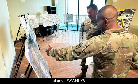 Generalmajor der Armee Michael Weimer besucht am 10. Februar 2024 eine Wohneinheit der US-Armee-Garrison Humphreys in Südkorea. Armee Stockfoto