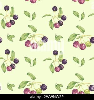 Nahtloses Muster mit Maqui-Beeren und Blättern. Handgezeichnete Aquarellillustration der chilenischen Weinbeerpflanze isoliert auf hellgrünem Hintergrund. Aris Stockfoto
