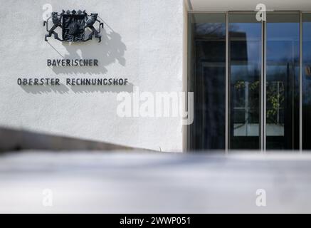 München, Deutschland. März 2024. Der Bayerische Oberste Rechnungshof (ORH) in der Kaulbachstraße. Quelle: Sven Hoppe/dpa/Alamy Live News Stockfoto