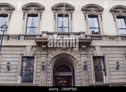 London, Großbritannien. März 2024. Die Außenansicht des Garrick Clubs, wie Berichten zufolge, sind mindestens vier Richter aus dem Club in Covent Garden zurückgetreten, nachdem die Gegenreaktion über seine Mitglieder nur Männer stattgefunden hatte. Quelle: Vuk Valcic/Alamy Live News Stockfoto