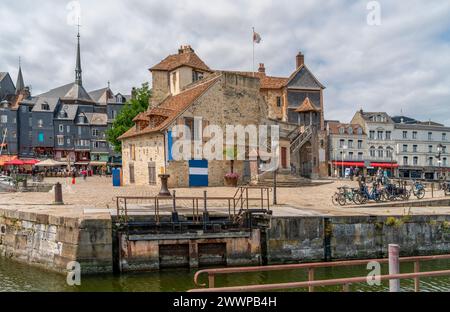 Stadtansicht von Honfleur, einer Gemeinde im Departement Calvados im Nordwesten Frankreichs Stockfoto