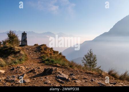 Der Gipfel des Mount Legnoncino in den Orobie Alpen Stockfoto