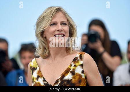 Schauspielerin Karin Viard posiert während des Fotoaufrufs des Films „Une nuit“ (eine Nacht) anlässlich der Filmfestspiele von Cannes am 26. Mai 2023 Stockfoto