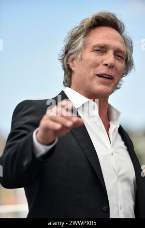 Schauspieler William Fichtner posierte während des Fotoaufrufs des Films „Hypnotic“ anlässlich der Filmfestspiele von Cannes am 26. Mai 2023 Stockfoto