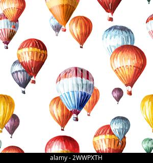 Bunte Luftballons. Handgezeichnetes nahtloses Aquarellmuster Stockfoto