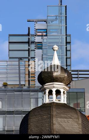 Moderne Architektur der NORD/LB Hauptniederlassung Hannover, Niedersachsen, Germnay, Europa, entworfen von Behnisch Architekten Stockfoto