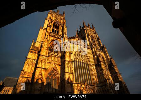 York Minster York England March 2024 York Minster, ehemals Kathedrale und Metropolitische Kirche von Saint Peter in York, ist eine anglikanische Kathedrale Stockfoto