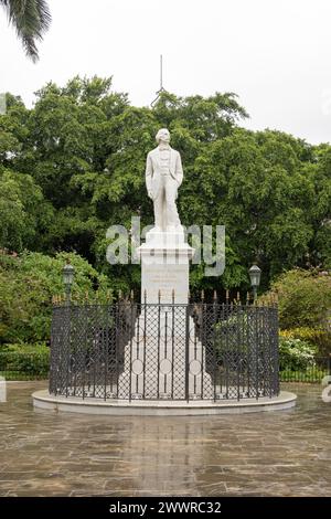 HAVANNA, KUBA - 28. AUGUST 2023: Statue von Carlos Manuel de Cespedes am Plaza de Armas in Havanna, Kuba Stockfoto