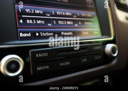 Smart Multimedia Touchscreen System für die Automobilindustrie Stockfoto