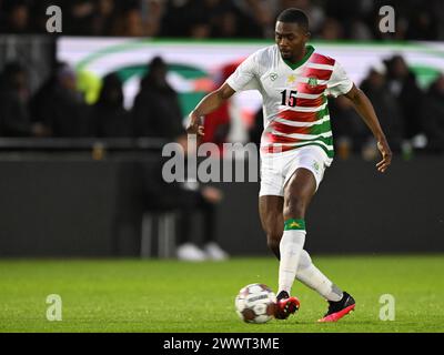 ALMERE - Anfernee Dijksteel of Suriname während des Freundschaftsspiels zwischen Suriname und Martinique im Almere City FC Stadium am 24. März 2024 in Almere, Niederlande. ANP | Hollandse Hoogte | GERRIT VAN COLOGNE Stockfoto