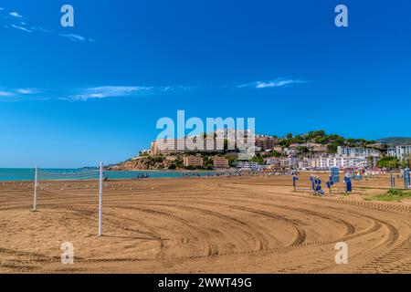 Peniscola Südstrand Playa Sur Spanien Costa del Azahar im Sommer nördlich von Valencia Stockfoto