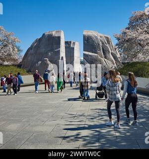 Ein Granitdenkmal zu Ehren von Pfarrer Dr. Martin Luther King, Jr., dem verstorbenen amerikanischen Bürgerrechtler und Pastor. Stockfoto