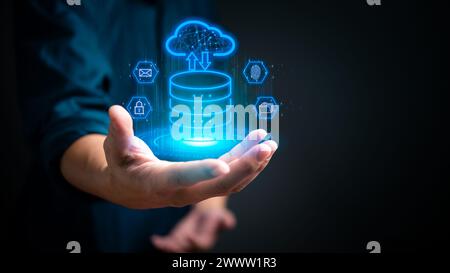 Persönliche Cybersicherheit mit Cloud-Speichertechnologie, Datensicherung und Passwörtern zum Datenschutz, Internet-Online-Netzwerk. Stockfoto