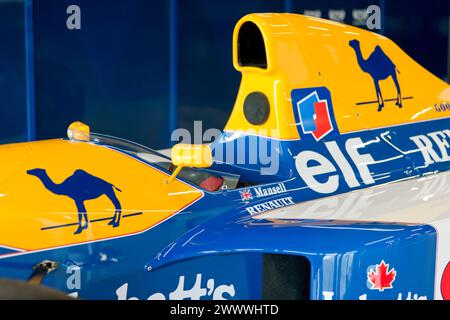 Nahaufnahme des Williams FW14B Formel-1-Rennwagens von Nigel Mansell, in dem er die Drivers' Championship gewann, auf dem Silverstone Festival 2023 zu sehen Stockfoto