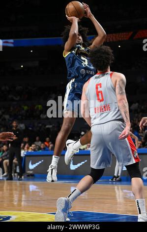 Mexiko-Stadt, Ciudad de Mexico, Mexiko. März 2024. 25. März 2024, Mexiko-Stadt: Ethan Thompson #5 der Mexico City Capitanes schießt den Ball während des NBA G League Spiels gegen Rio Grande Valley Vipers in der Arena CDMX. Am 25. März 2024 in Mexiko-Stadt. (Kreditbild: © Carlos Tischler/OKULARBOGEN via ZUMA Press Wire) NUR REDAKTIONELLE VERWENDUNG! Nicht für kommerzielle ZWECKE! Stockfoto