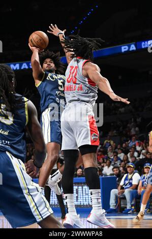 Mexiko-Stadt, Ciudad de Mexico, Mexiko. März 2024. 25. März 2024, Mexiko-Stadt: Ethan Thompson #5 der Mexico City Capitanes schießt den Ball während des NBA G League Spiels gegen Rio Grande Valley Vipers in der Arena CDMX. Am 25. März 2024 in Mexiko-Stadt. (Kreditbild: © Carlos Tischler/OKULARBOGEN via ZUMA Press Wire) NUR REDAKTIONELLE VERWENDUNG! Nicht für kommerzielle ZWECKE! Stockfoto