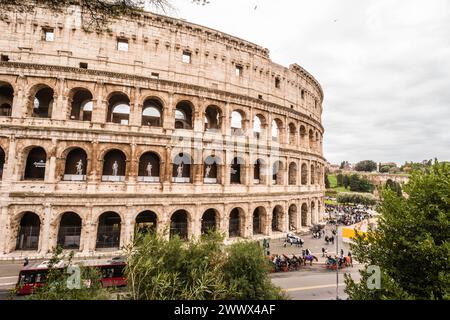 Das Kolosseum in Rom, Italien. Blick zum Amphitheater Rom *** das Kolosseum in Rom, Italien Blick auf das Amphitheater von Rom Stockfoto