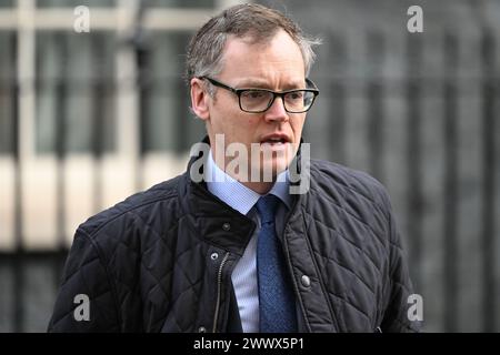 Downing Street, London, Großbritannien. März 2024. Michael Tomlinson Abgeordneter, Staatsminister für illegale Migration. Quelle: Malcolm Park/Alamy Live News. Stockfoto