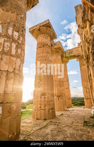 An der archäologischen Ausgrabungsstätte Selinunt bei Castelvetrano Trapani, Sizilien, Italien. Tempel und Ausgrabungen Selinunt *** an der archäologischen Stätte Selinunte bei Castelvetrano Trapani, Sizilien, Italien Selinunte Tempel und Ausgrabungen Stockfoto