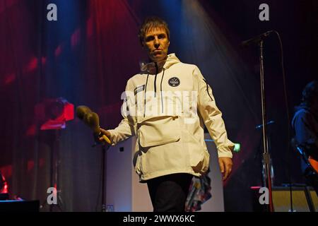 Liam Gallagher und John Squire im Forum LONDON, ENGLAND – 25. MÄRZ 2024: Liam Gallagher tritt im Forum, Kentish Town auf. CAP/MAR MAR/Großbritannien Copyright: XMartinxHarris/CapitalxPicturesx Stockfoto