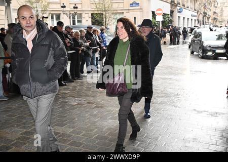 Mazarine Mitterrand Pingeot während der Trauerfeier für Frederic Mitterrand in der Kirche Saint Thomas d’Aquin in Paris, Frankreich am 26. März 2024. Frederic Mitterrand war ein französischer Politiker, der unter Präsident Nicolas Sarkozy als Kulturminister diente. Er war Schauspieler, Drehbuchautor, Fernsehmoderator, Schriftsteller, Produzent, direktor und Neffe des ehemaligen Präsidenten Francois Mitterrand. Obseques de Frederic Mitterrand a l’eglise Saint-Thomas d’Aquin A Paris, Frankreich, 26. märz 2024. Frederic Mitterrand etait un homme politique francais qui a ete ministre de la culture sous la Presidence de Ni Stockfoto