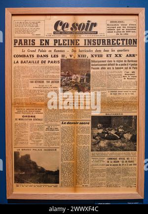 © Arnaud BEINAT/Maxppp. 26.03.2024, Paris, Frankreich. La une du Journal CE soir daté du 24 août 1944. Inauguration de l'Exposition Paris Brule-t-il quand le cinéma réinvente la Fiction au musée de la Libération de Paris, Musée du général Leclerc, Musée Jean Moulin. L'Exposition, qui se tiendra du 27 mars au 22 Septembre 2024, explique le Film de René Clément et le met en perspective avec l'histoire vraie et certains objets liés à la Libération de Paris en août 1944. Quelle: MAXPPP/Alamy Live News Stockfoto