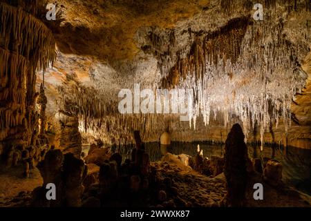 Fantastische Fotos von Drach-Höhlen auf Mallorca, Spanien, Europa Stockfoto