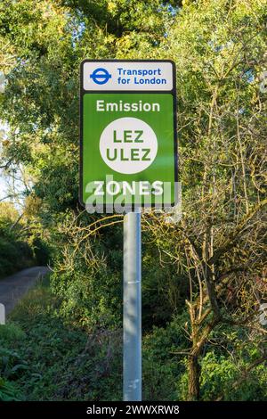 TFL ULEZ Emissionszone Schild Stockfoto