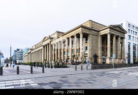 Stadtblick, Königsbau am Schlossplatz, Stuttgart, Baden-Württemberg, Deutschland Stockfoto