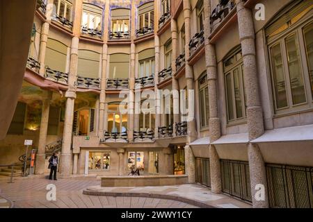 Innenhof, La Pedrera, Casa Mila, Barcelona, Katalonien, Spanien Stockfoto