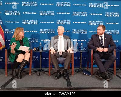 National Press Club, 529 14th St NW, Washington DC 20045, 25. März 2024. Der lettische Außenminister Krisjanis Karins, der estnische Außenminister Margus Tsahkna und der litauische Außenminister Gabrielius Landsbergis scheinen gemeinsam im National Press Club in Washington DC über die NATO-Bereitschaft zu diskutieren. Quelle: ©Julia Mineeva/EGBN TV News/Alamy Live News Stockfoto