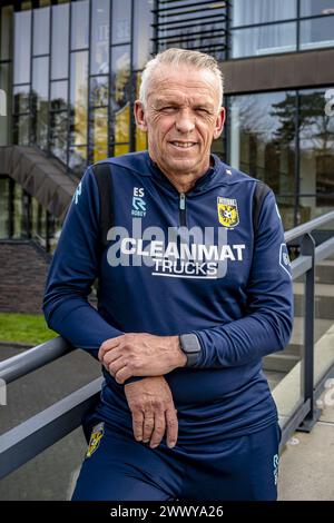 Arnheim, Nederland. März 2024. ARNHEM, 26.03.2024, Sportcentrum Papendal, Fußball, niederländische Eredivisie, Staffel 2023/2024, Vitesse Trainer Edward Sturing Credit: Pro Shots/Alamy Live News Stockfoto