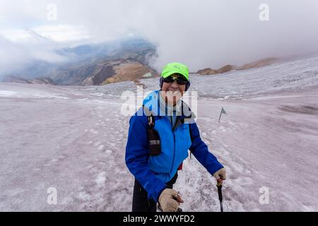 Eisfläche des Hermoso-Gletschers auf dem Cayambe-Vulkan Stockfoto