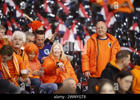 Frankfurt, Deutschland. März 2024. FRANKFURT, 26.03.2024, Deutsche Bank Park Stadium, Freundschaftsspiel zwischen Deutschland und den Niederlanden Saison 2023/2024. Fans in Orange Credit: Pro Shots/Alamy Live News Stockfoto