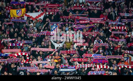 Madrid, Spanien. März 2024. Madrid, Spanien, 13. März 2024: Fans von Atletico Madrid während des Fußballspiels der UEFA Champions League zwischen Atletico Madrid und Inter im Civitas Metropolitano in Madrid. (Daniela Porcelli/SPP) Credit: SPP Sport Press Photo. /Alamy Live News Stockfoto