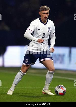 Englands Callum Doyle während des Qualifikationsspiels der Gruppe F zur UEFA-Euro-U21-Meisterschaft im Toughsheet Community Stadium in Horwich. Bilddatum: Dienstag, 26. März 2024. Stockfoto