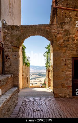 Pienza, Italien - 24. Juli 2023: Schöne Stadt Pienza in der Toskana, Italien Stockfoto