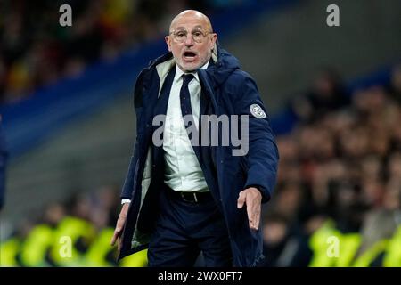 Madrid, Spanien. März 2024. Luis de la Fuente Cheftrainer Spaniens während des Freundschaftsspiels zwischen den Nationalmannschaften Spaniens und Brasiliens spielte am 26. März 2024 im Santiago Bernabeu Stadion in Madrid Spanien. (Foto: Cesar Cebolla/PRESSINPHOTO) Credit: PRESSINPHOTO SPORTS AGENCY/Alamy Live News Stockfoto