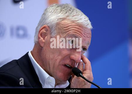 Marseille, 26. März 2024. Didier Deschamps Cheftrainer von Frankreich reagiert auf die Pressekonferenz nach dem Spiel im Anschluss an das internationale Freundschaftsspiel im Orange Vélodrome in Marseille. Der Bildnachweis sollte lauten: Jonathan Moscrop/Sportimage Credit: Sportimage Ltd/Alamy Live News Stockfoto