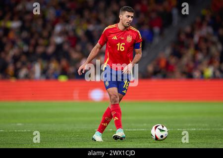 Madrid, Spanien. März 2024. Rodrigo Hernandez Cascante, bekannt als Rodri von Spanien, wurde während des internationalen Freundschaftsspiels zwischen Spanien und Brasilien im Santiago Bernabeu Stadion in Aktion gesehen. Endpunktzahl: Spanien 3:3 Brasilien (Foto: Federico Titone/SOPA Images/SIPA USA) Credit: SIPA USA/Alamy Live News Stockfoto